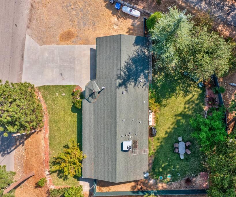 Acorn House - Charming House In Green Heaven With Pool Table With Lovely Backyard Oakhurst Eksteriør bilde