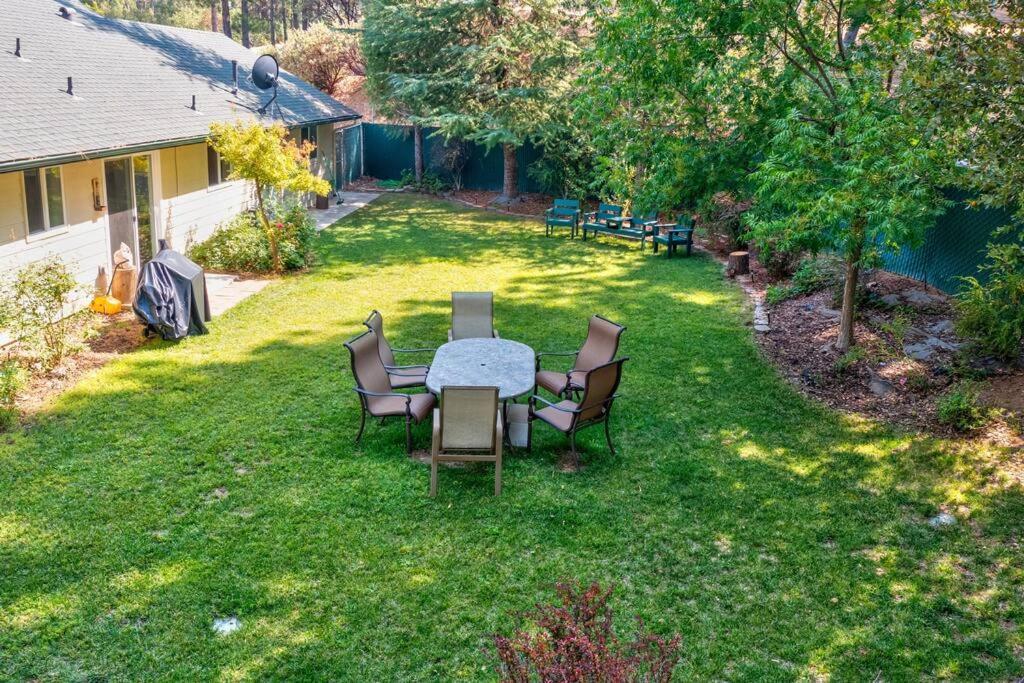 Acorn House - Charming House In Green Heaven With Pool Table With Lovely Backyard Oakhurst Eksteriør bilde